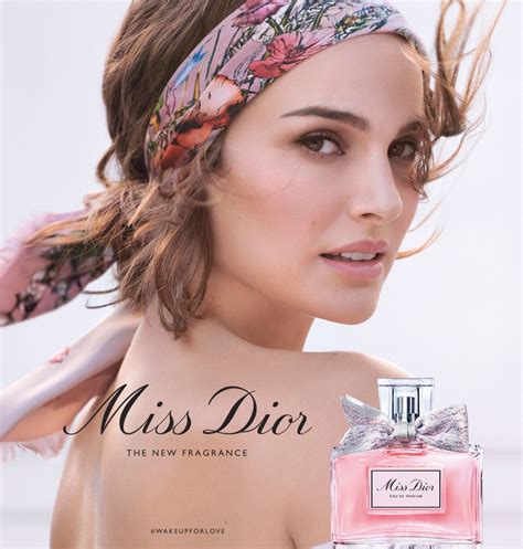 actrice parfum reclame